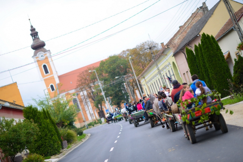 Szüreti felvonulás 2018 Időpont: 2018-09-15 Helyszín: A város utcái, fürdő előtti parkoló